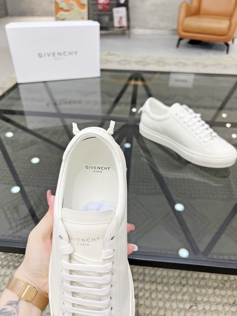 Givenchy Sneakers